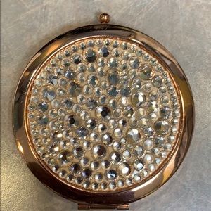 Meet your Posher, Charmayne